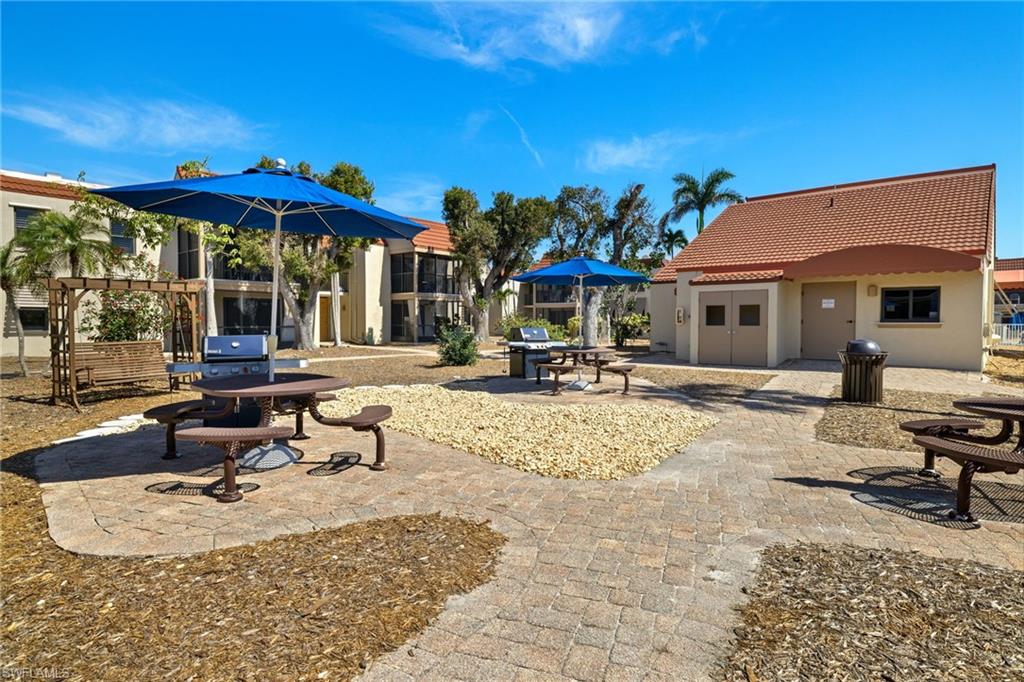 SANIBEL MOORINGS CONDO - Residential