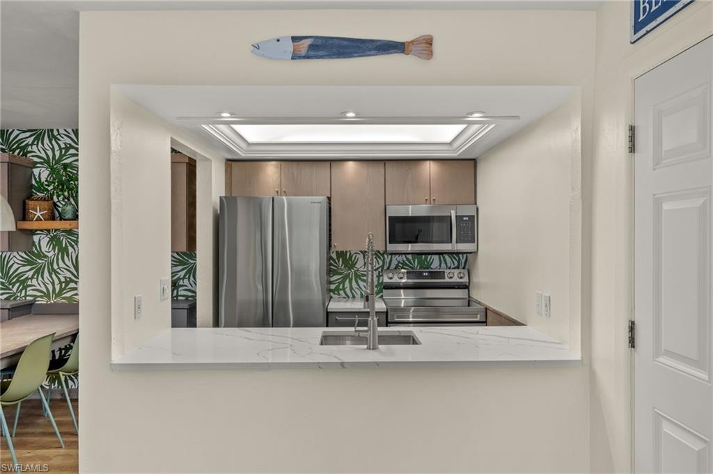 SANIBEL MOORINGS CONDO - Residential