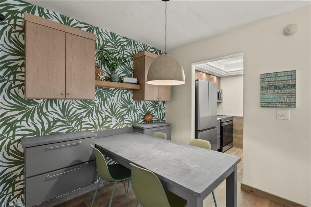 SANIBEL MOORINGS CONDO - Residential
