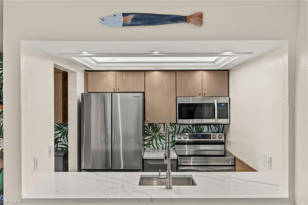SANIBEL MOORINGS CONDO - Residential
