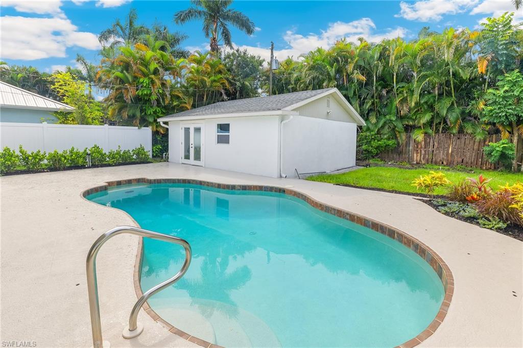 PALM GARDENS - Residential