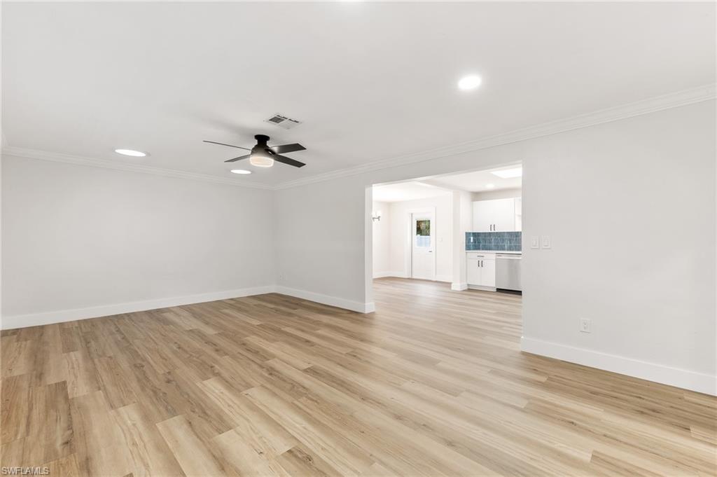 PALM GARDENS - Residential