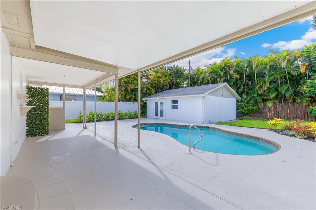 PALM GARDENS - Residential