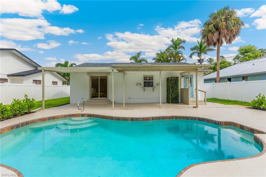 PALM GARDENS - Residential