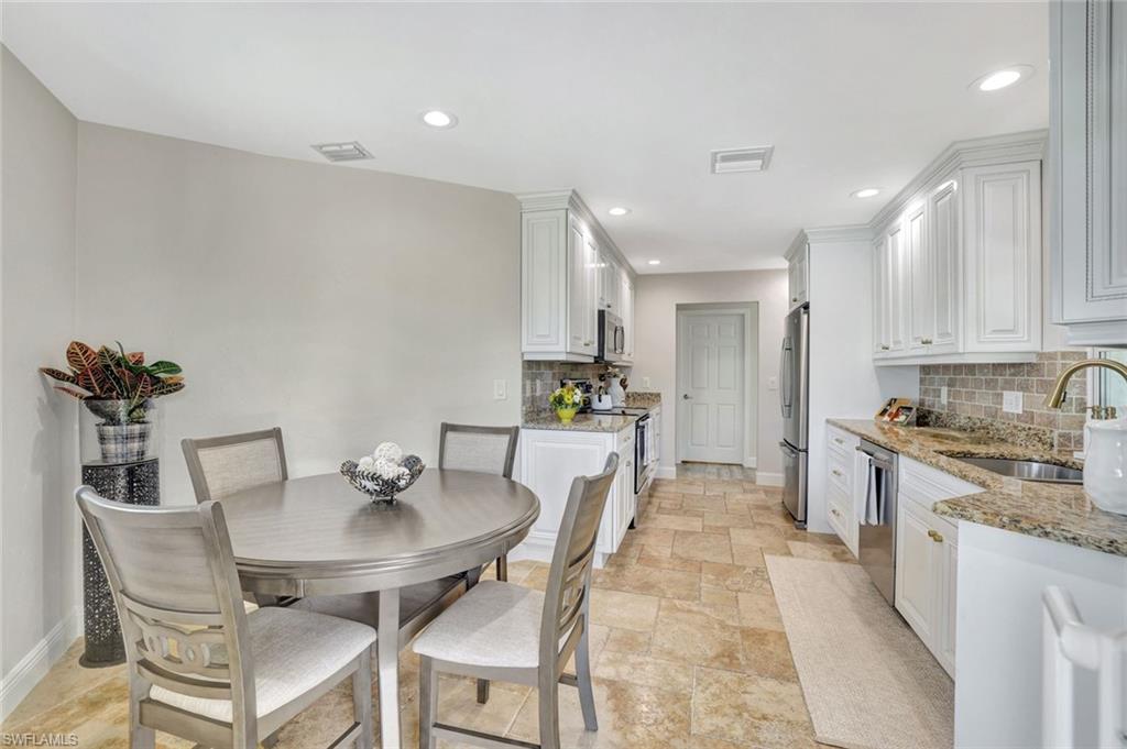 MARCO ISLAND - Residential