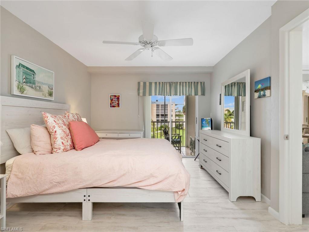 SANDS OF MARCO - Residential