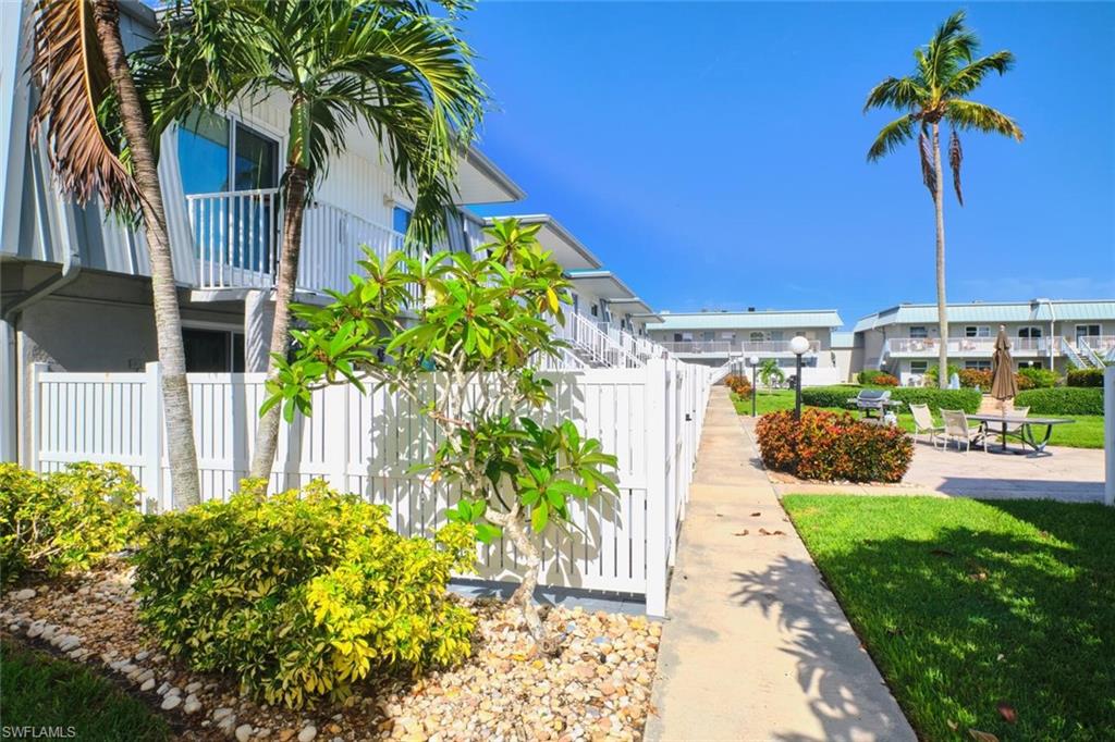 REGENCY CONDO - Residential