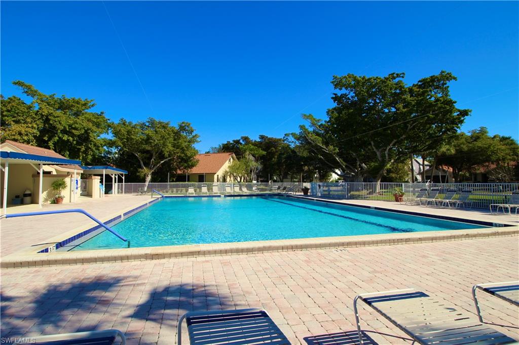ISLES OF CALOOSA YACHT + RACQUET CLUB - Residential