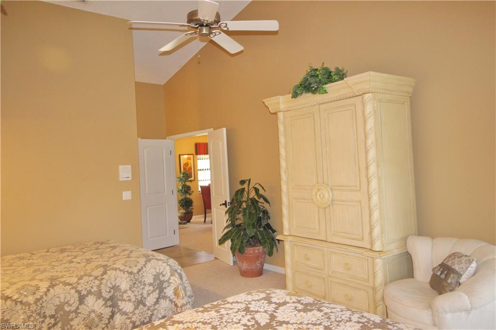 ISLES OF CALOOSA YACHT + RACQUET CLUB - Residential