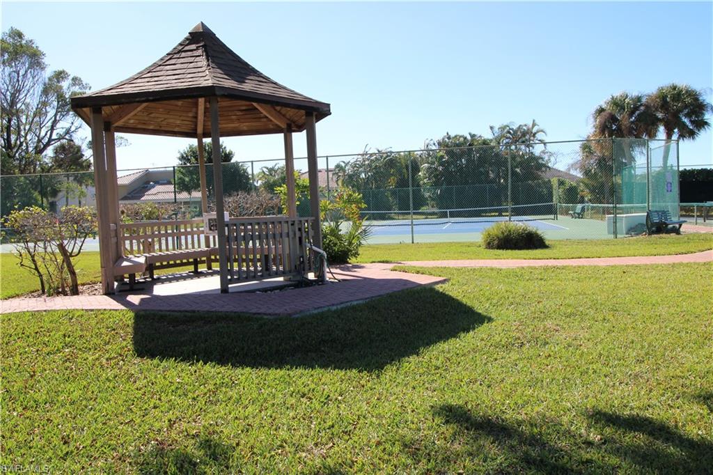 ISLES OF CALOOSA YACHT + RACQUET CLUB - Residential