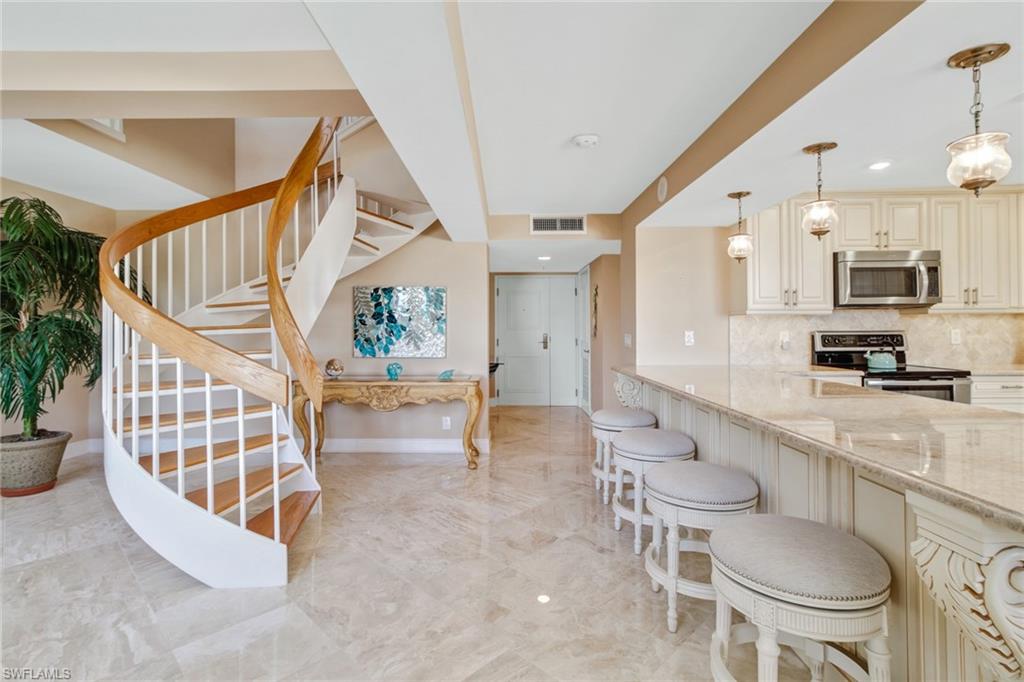 SAVOY - Residential Lease