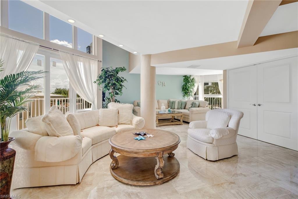 SAVOY - Residential Lease