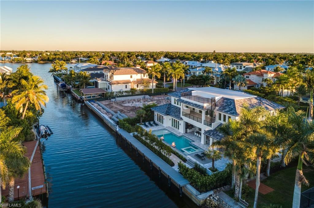 AQUALANE SHORES - Residential