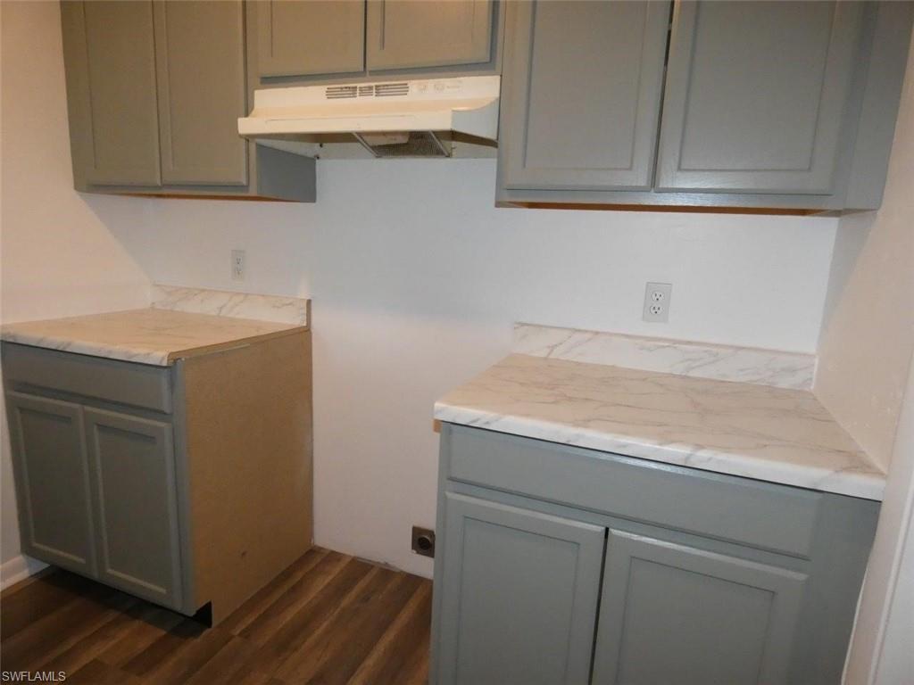 FORT MYERS SHORES - Residential