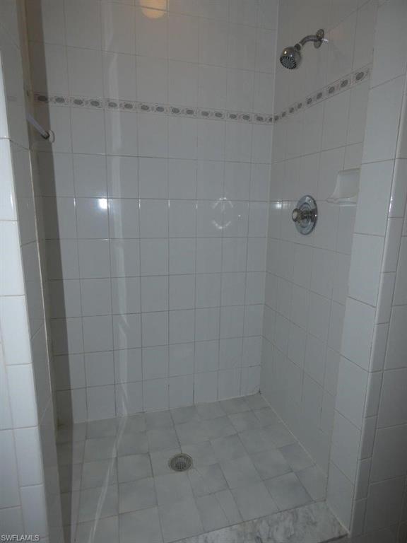 FORT MYERS SHORES - Residential