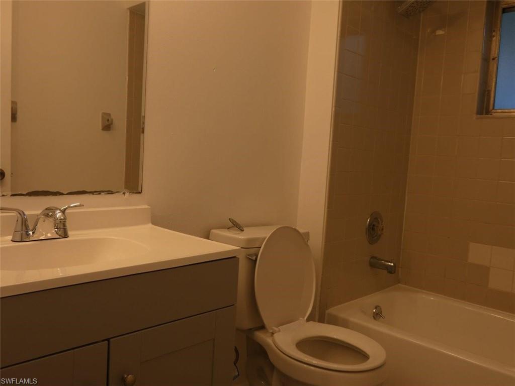 FORT MYERS SHORES - Residential