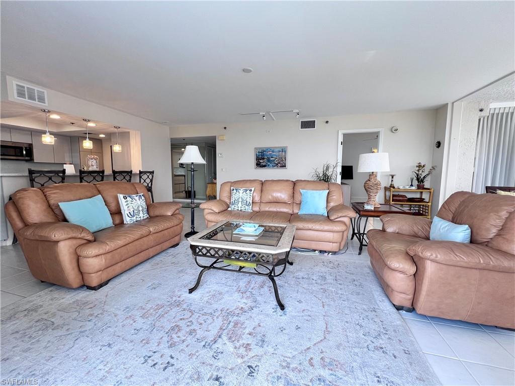 ST NICOLE - Residential Lease