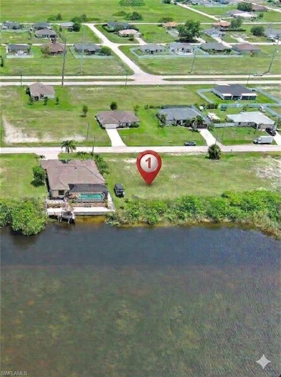 CAPE CORAL - Land