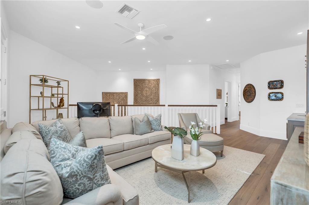 VILLA LA PALMA AT BAY COLONY - Residential