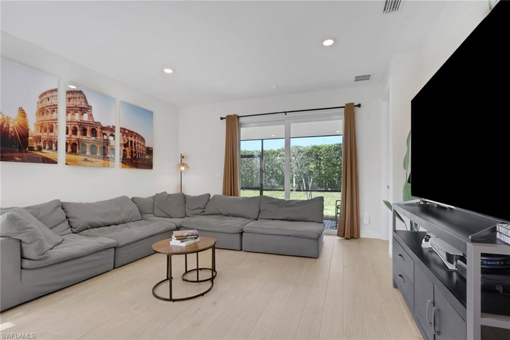 ENBROOK - Residential