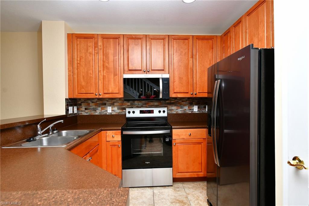OLYMPIA POINTE - Residential