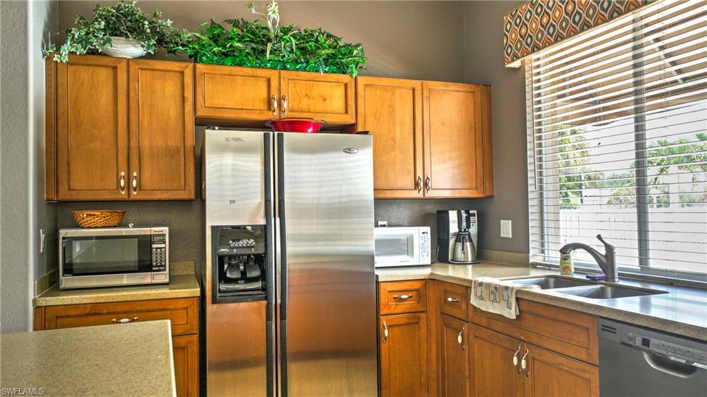OLYMPIA POINTE - Residential