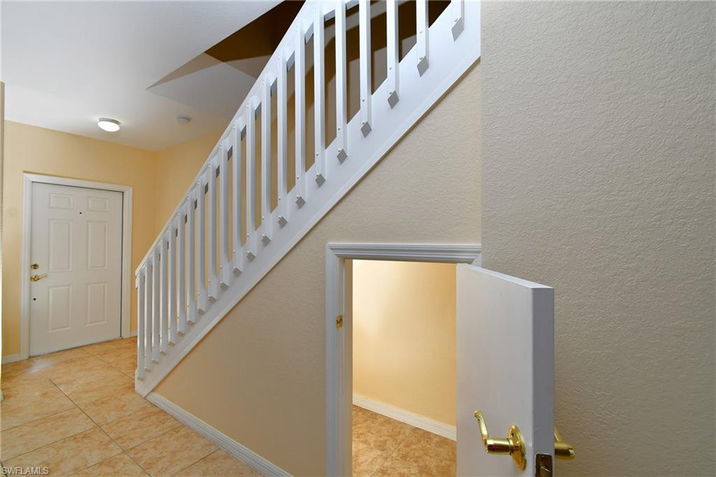 OLYMPIA POINTE - Residential