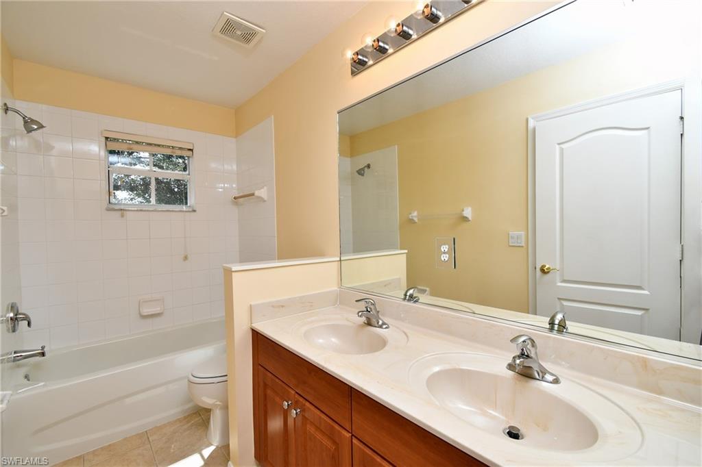 OLYMPIA POINTE - Residential
