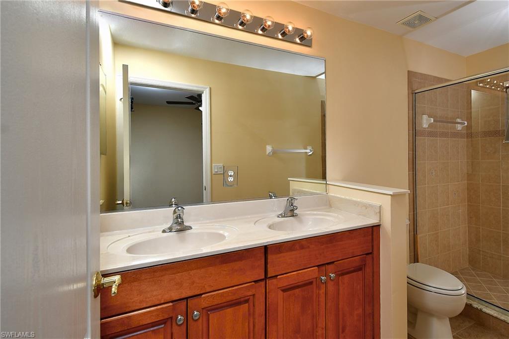 OLYMPIA POINTE - Residential