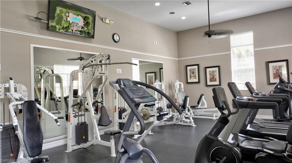 OLYMPIA POINTE - Residential
