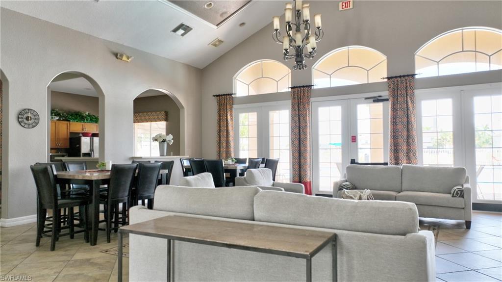OLYMPIA POINTE - Residential