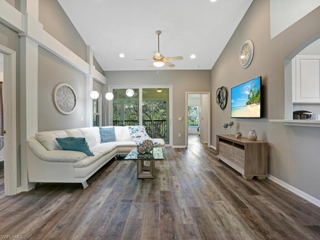 HUNTINGTON LAKES - Residential
