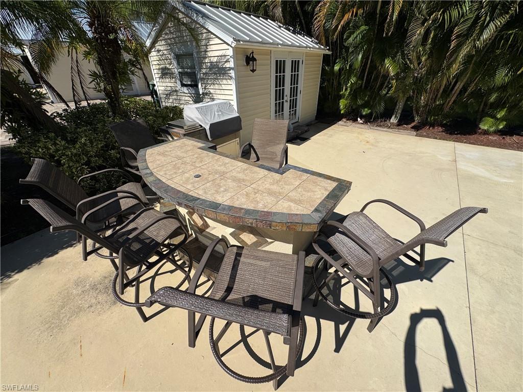RIVERBEND MOTORCOACH RESORT - Land