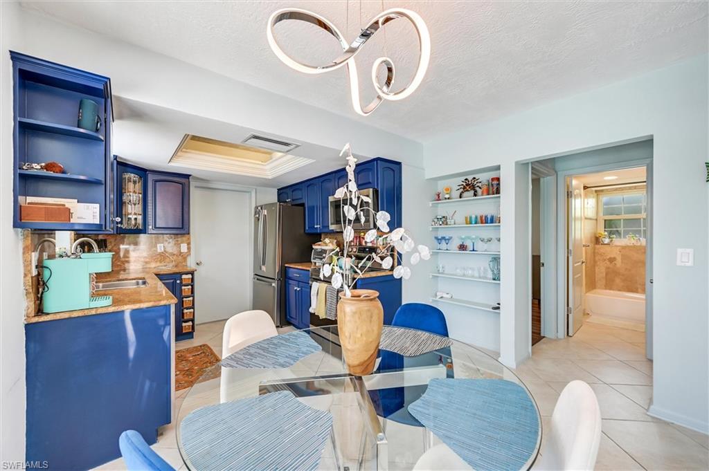 MARCO ISLAND - Residential