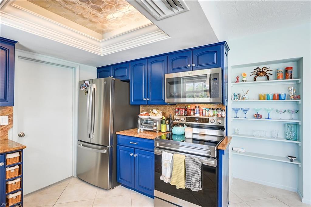 MARCO ISLAND - Residential