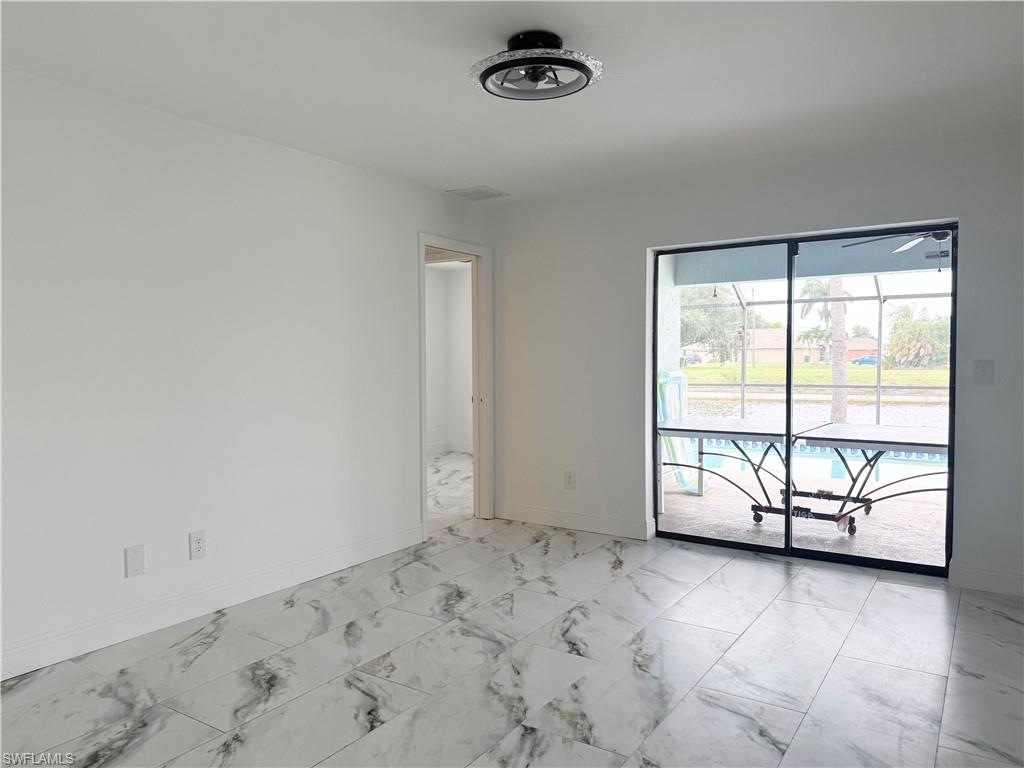 CAPE CORAL - Residential