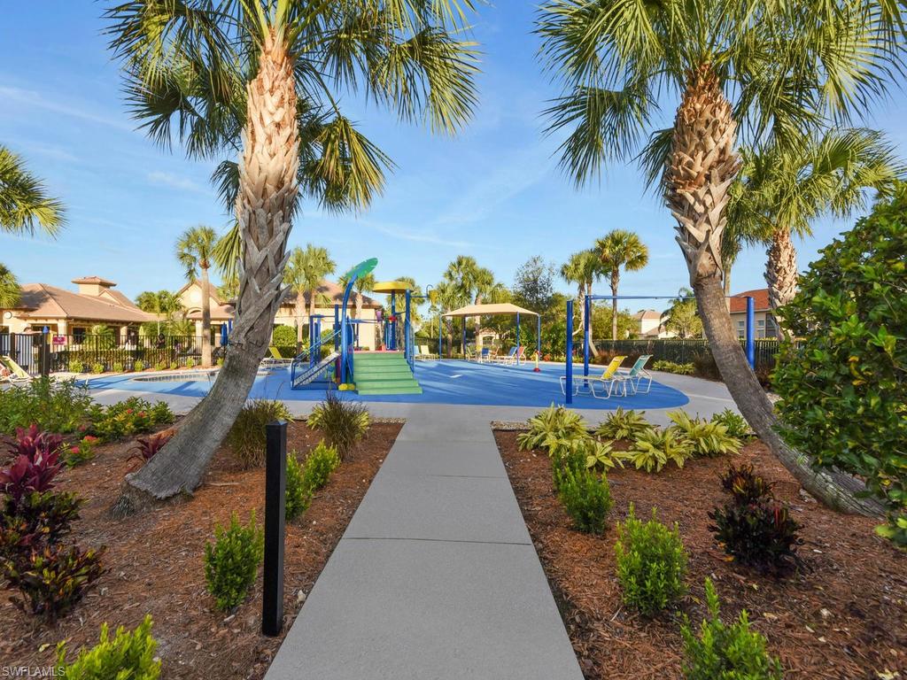 BOTANICA LAKES - Residential