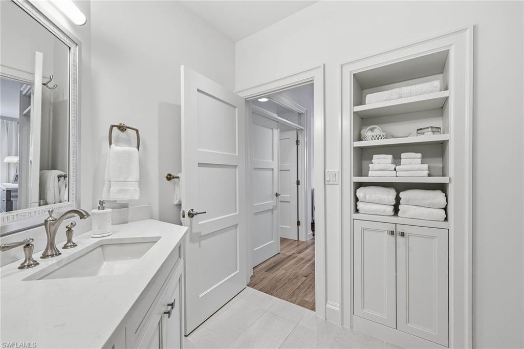 OLDE NAPLES - Residential Lease