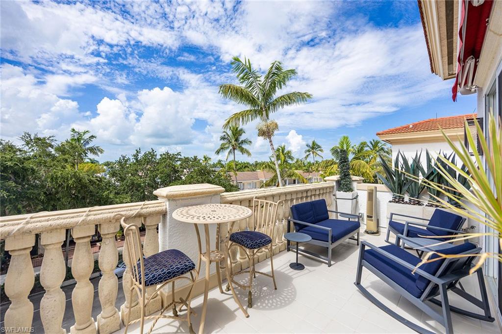 OLDE NAPLES - Residential Lease