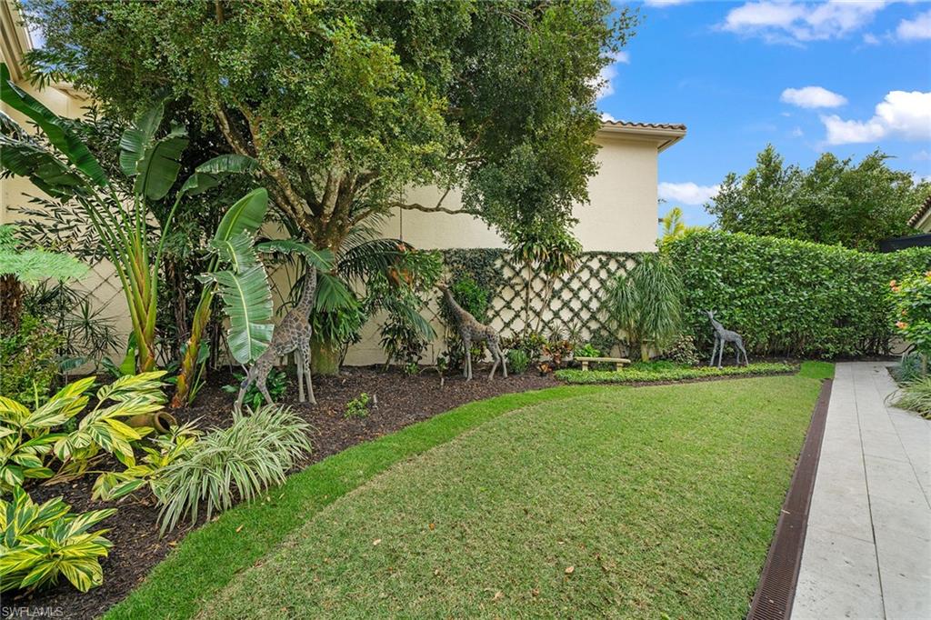VIZCAYA AT BAY COLONY - Residential