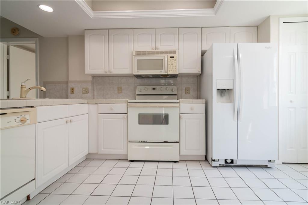 HARBOUR VILLAGE CONDO - Residential