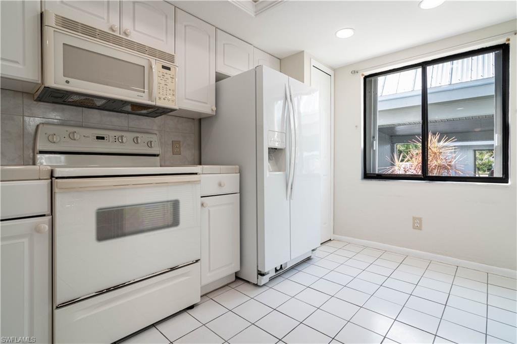 HARBOUR VILLAGE CONDO - Residential