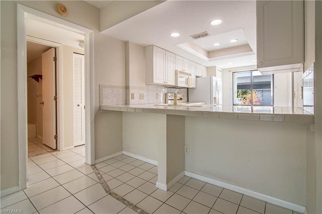 HARBOUR VILLAGE CONDO - Residential