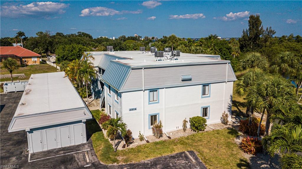 HARBOUR VILLAGE CONDO - Residential
