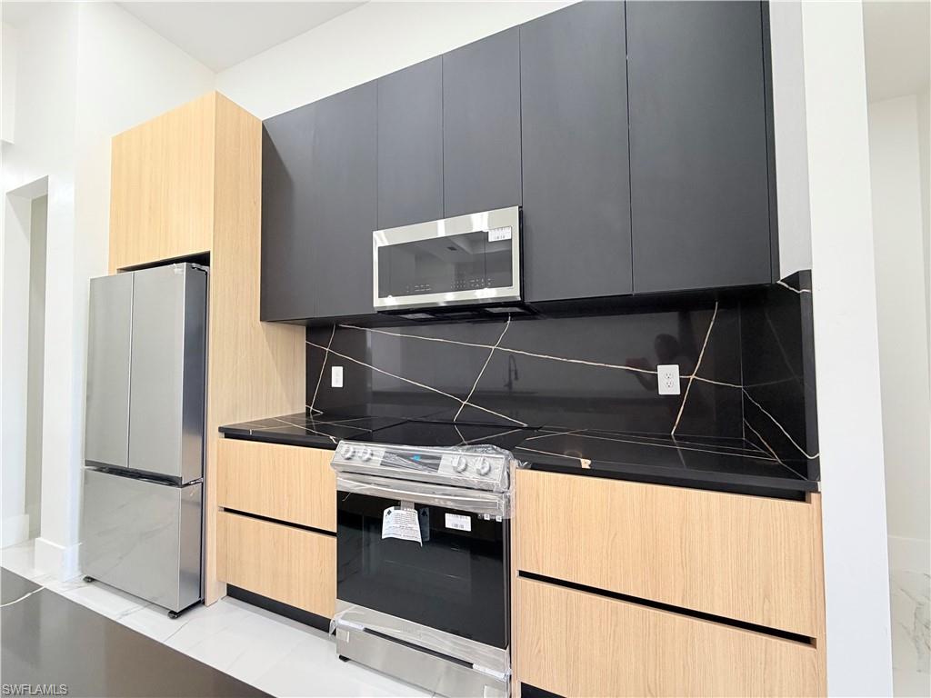 PORT CHARLOTTE - Residential