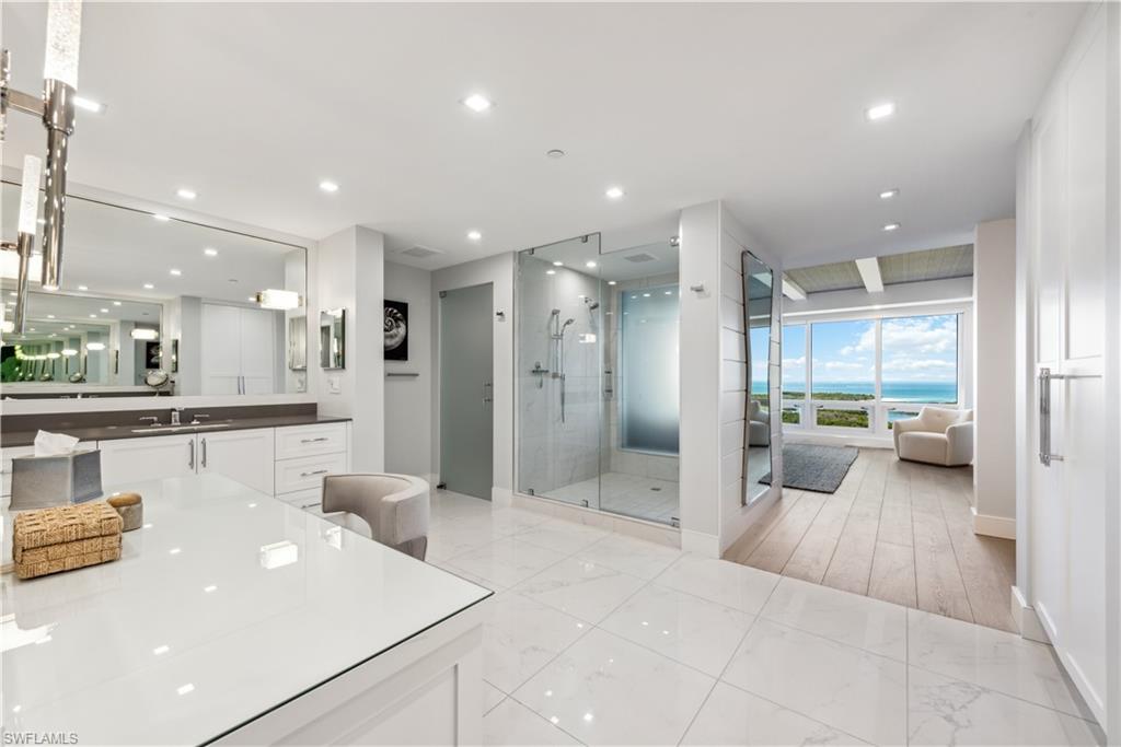 KALEA BAY TOWER 100 - Residential