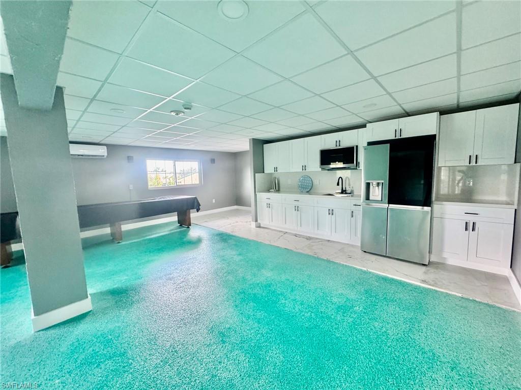 WINDSOR WEST - Residential