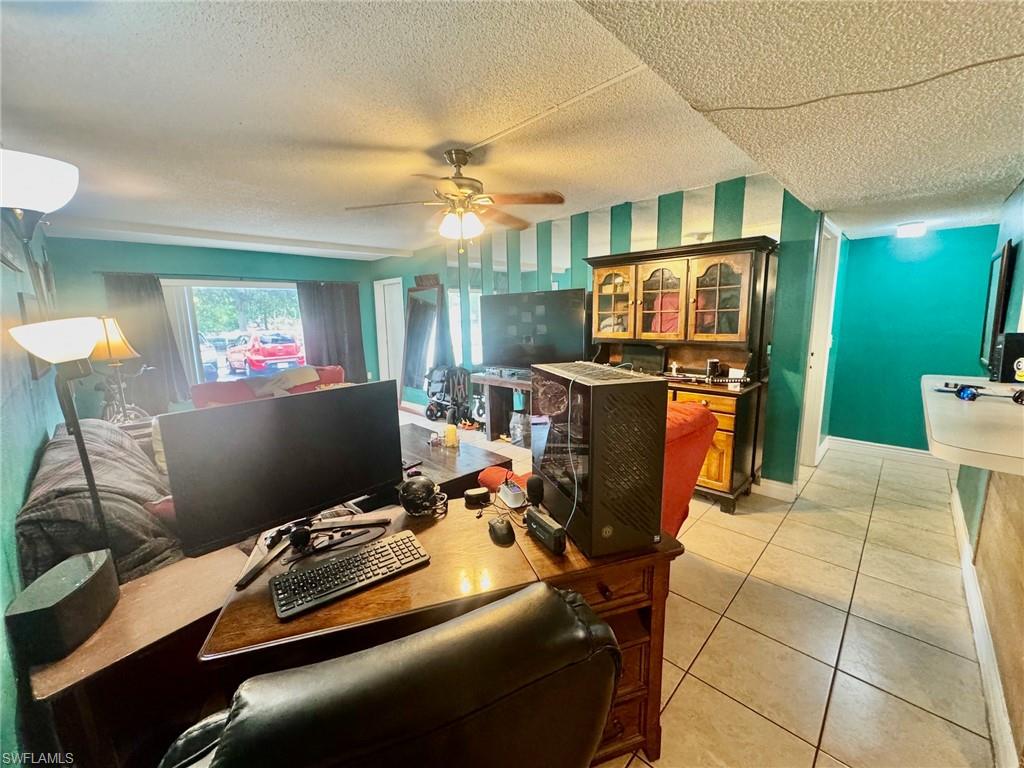 WINDSOR WEST - Residential