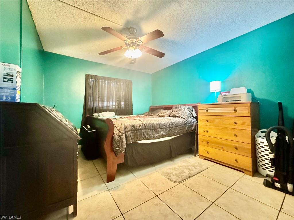 WINDSOR WEST - Residential