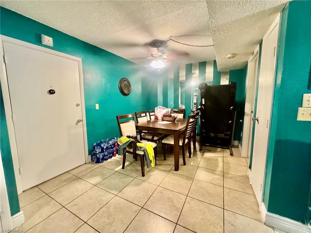 WINDSOR WEST - Residential